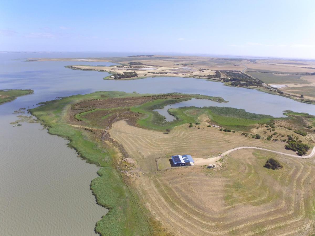 Coorong Island Retreat - Farm Stay At Pet Friendly Property Meningie Exterior photo