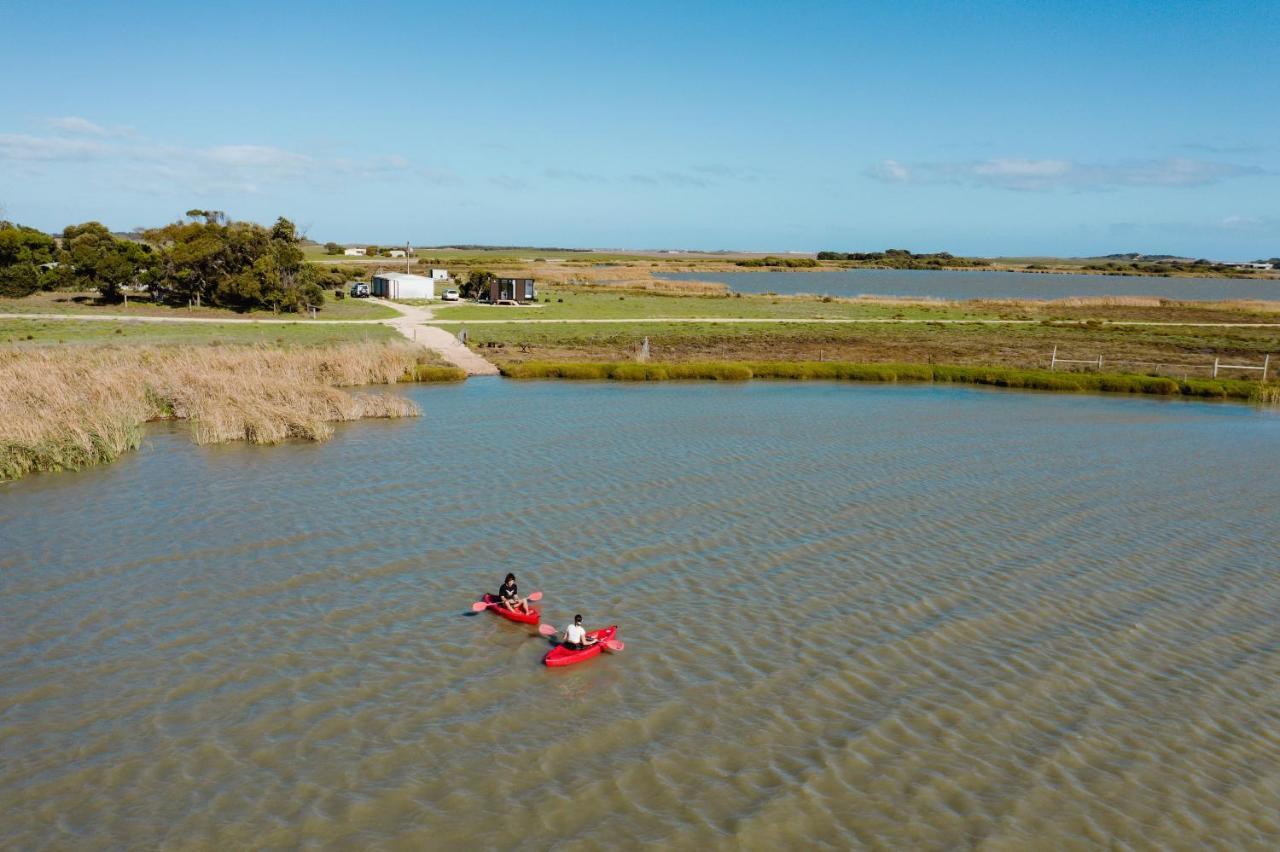Coorong Island Retreat - Farm Stay At Pet Friendly Property Meningie Exterior photo