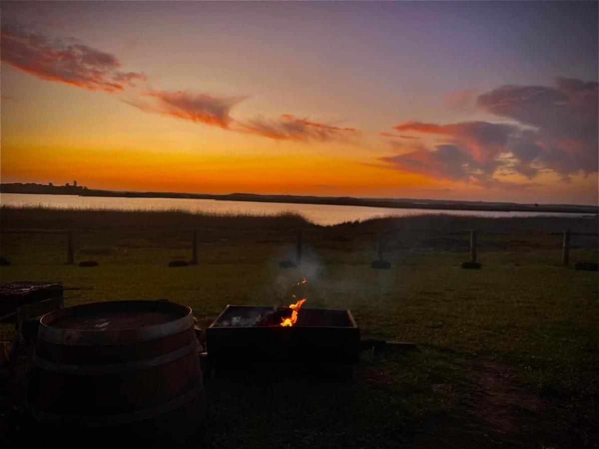 Coorong Island Retreat - Farm Stay At Pet Friendly Property Meningie Exterior photo