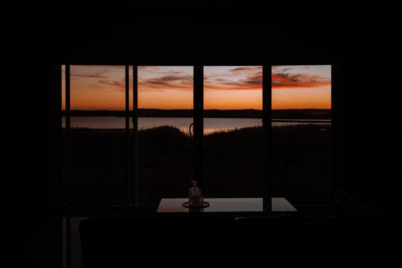 Coorong Island Retreat - Farm Stay At Pet Friendly Property Meningie Exterior photo