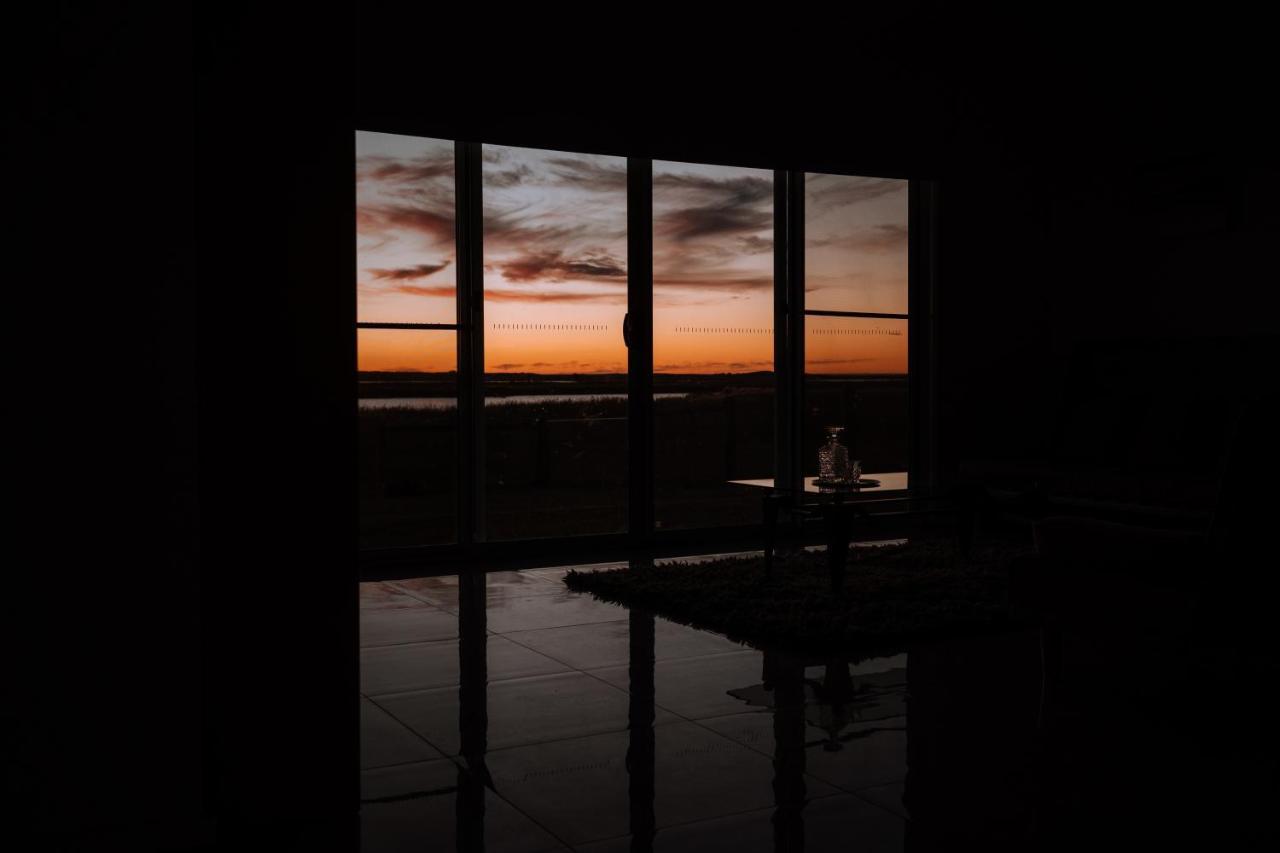 Coorong Island Retreat - Farm Stay At Pet Friendly Property Meningie Exterior photo