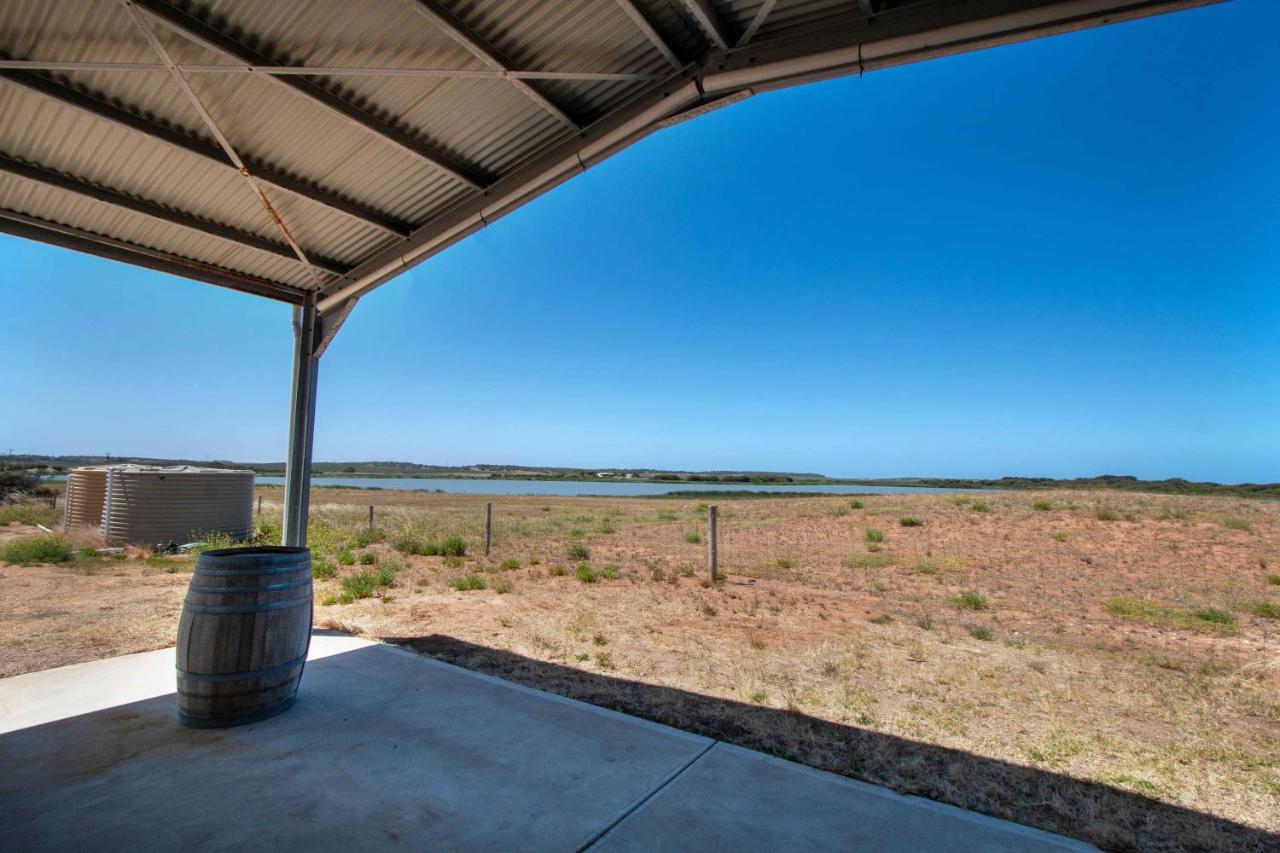 Coorong Island Retreat - Farm Stay At Pet Friendly Property Meningie Exterior photo